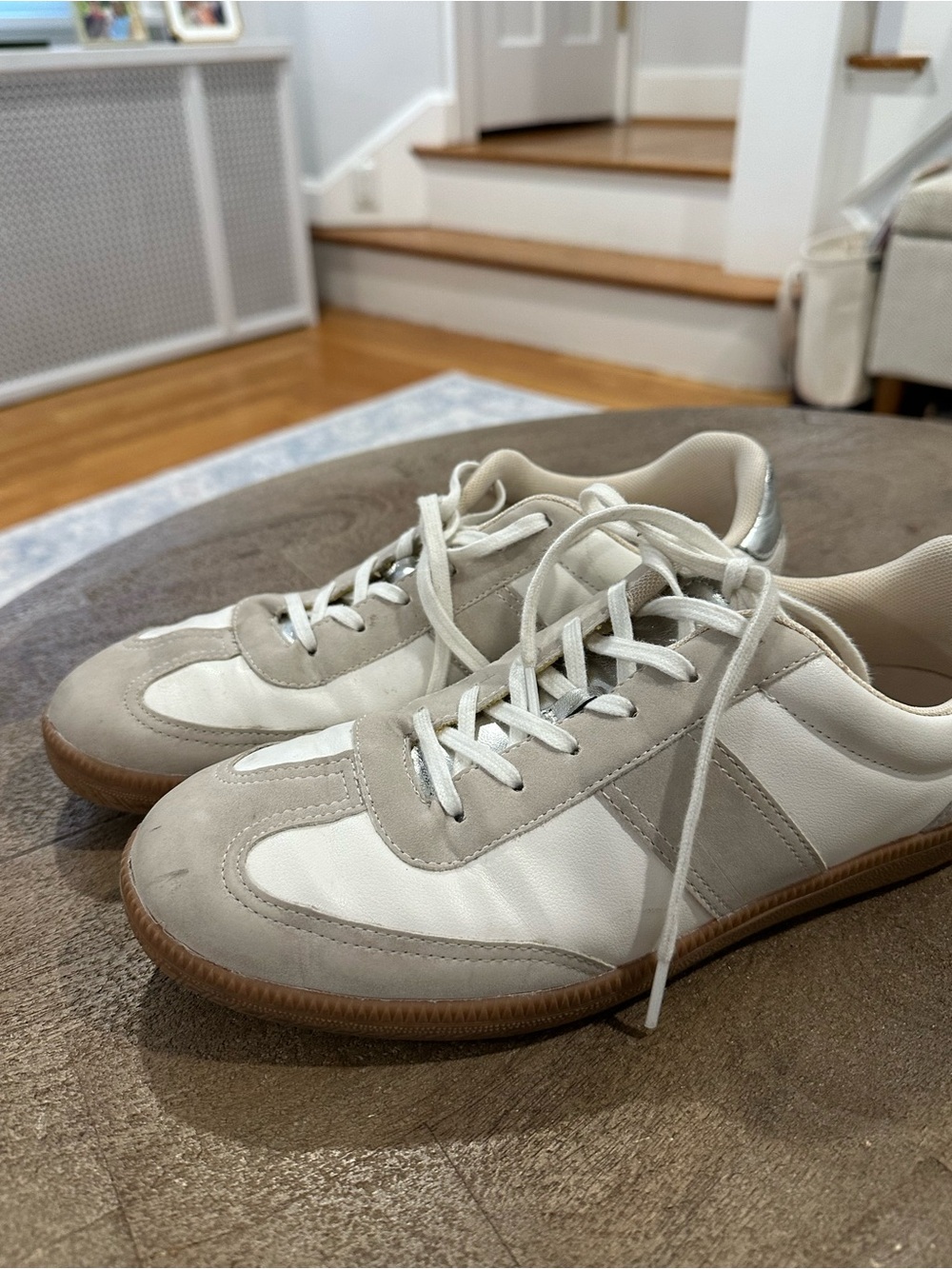 Casual White and Light Gray Leather Sneakers - Picture 3 of 7